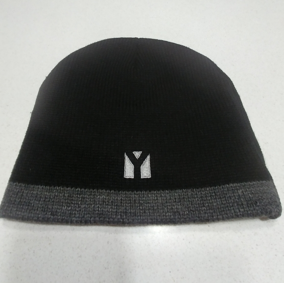 Classic Cut Knit Beanie black with gray - Picture 1 of 3